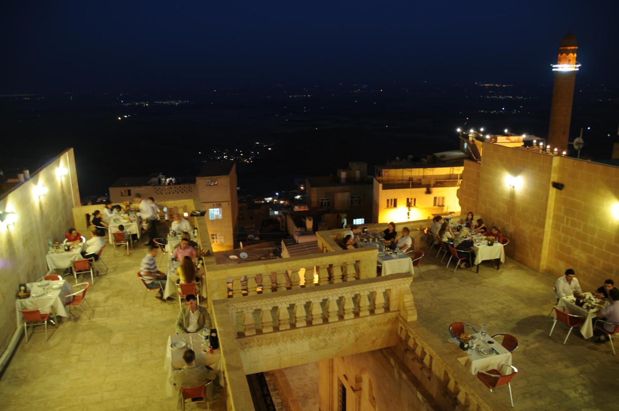 Zinciriye Hotel Mardin Exterior photo